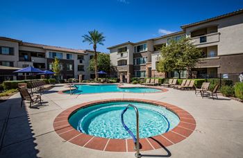 Centennial at 5th apartments relaxing hot tub spa with sundeck